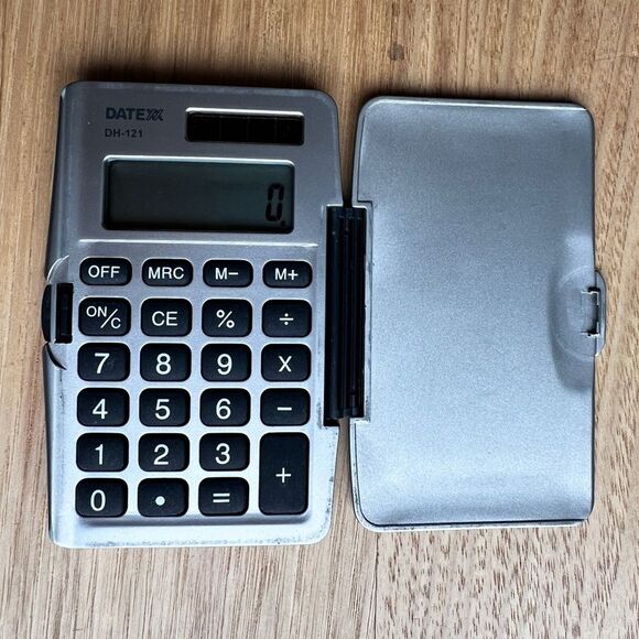 Vintage Datexx DH-211 Solar Pocket Calculator 3 3/4" x 2 1/4" x 3/8" - Picture 1 of 3